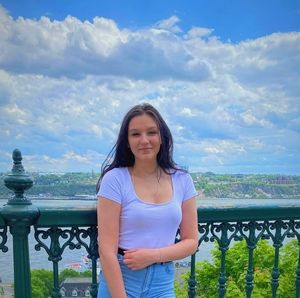 Meet your Posher, Noémy